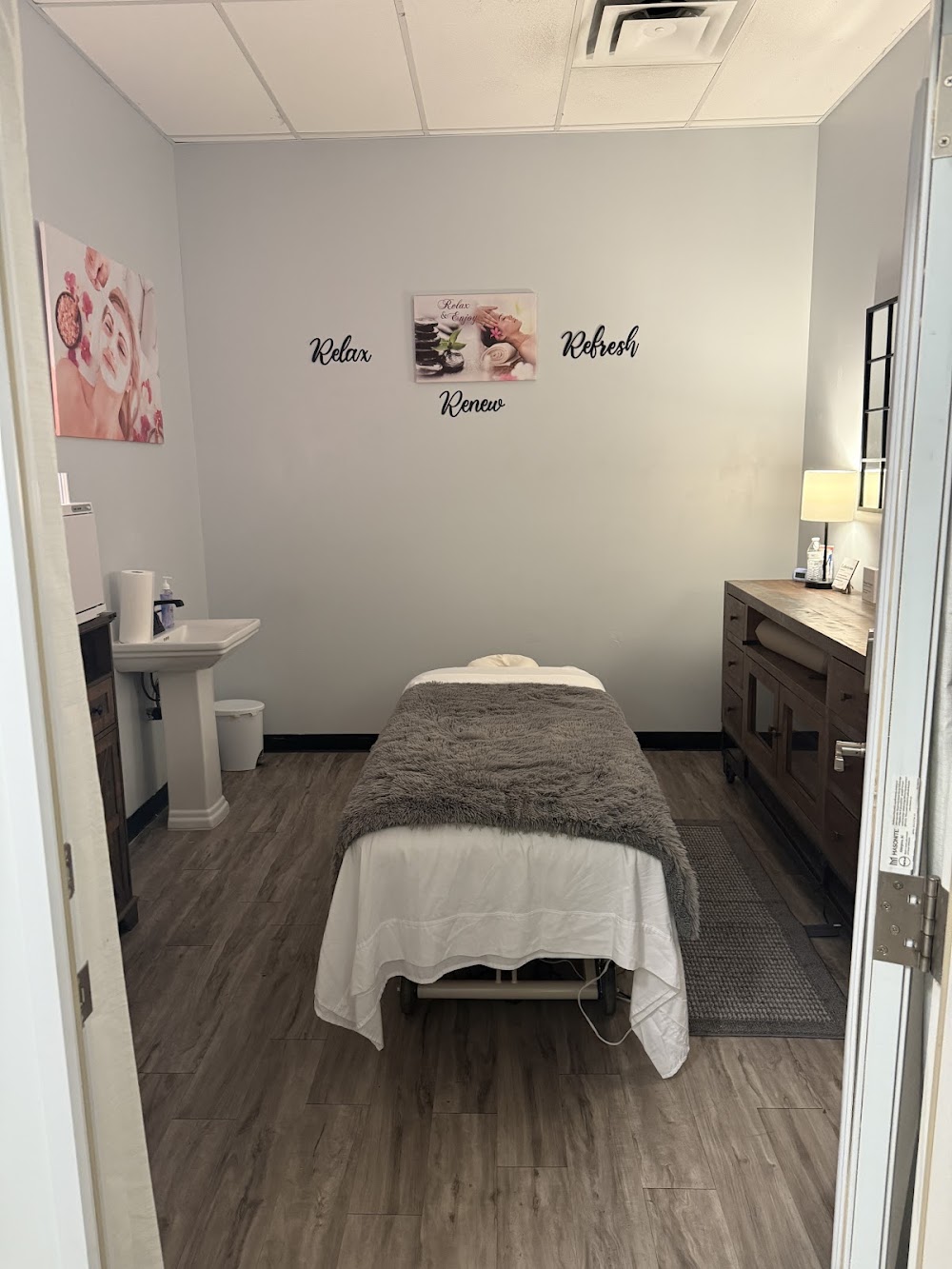 Method Salon Suites