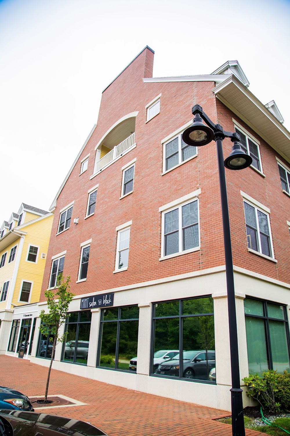 Mint Salon Block