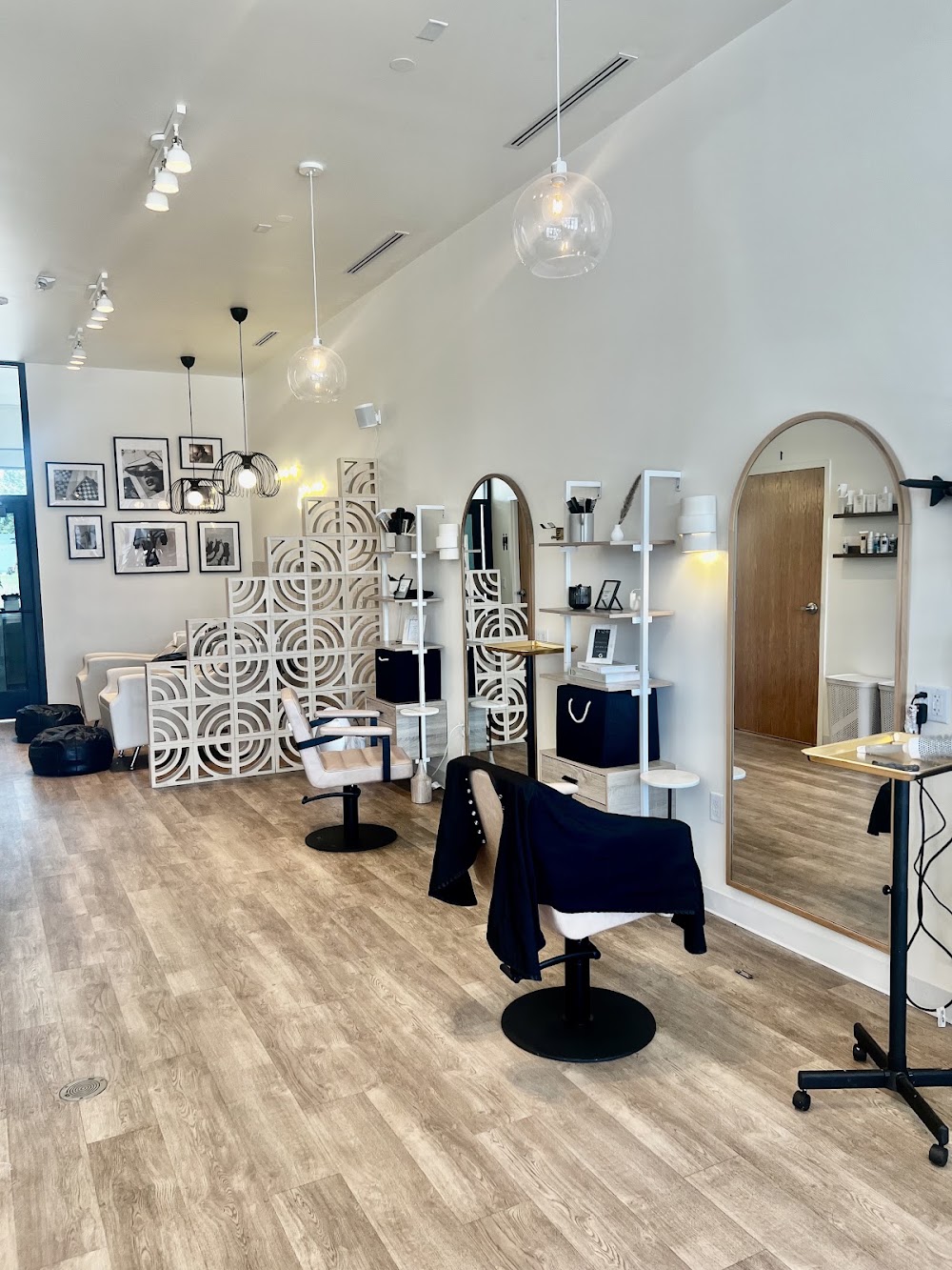 Ivory Salon & Suites