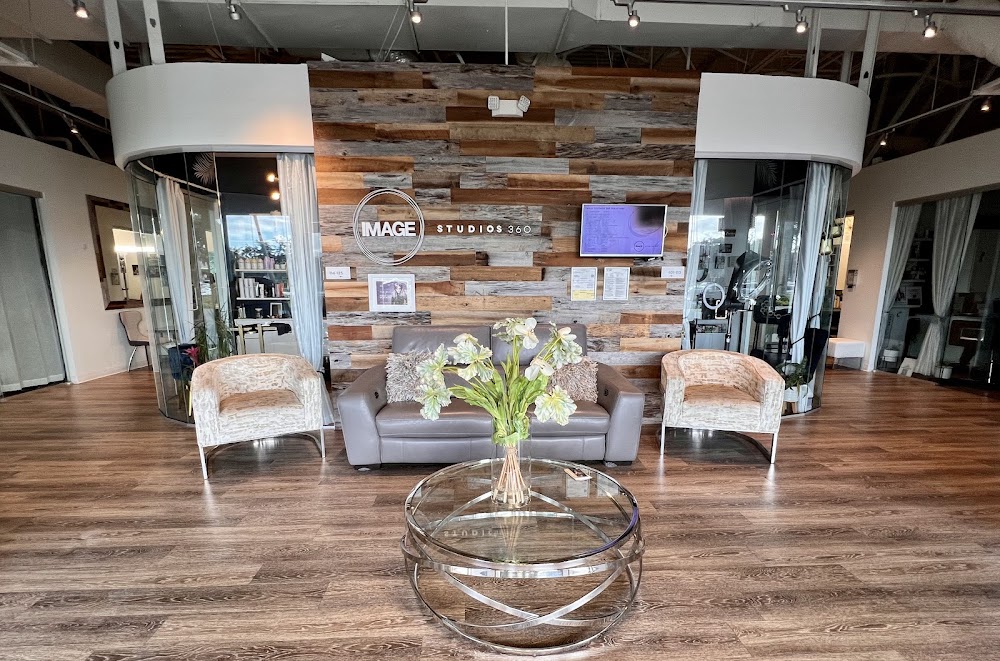 Salon 360 Suites