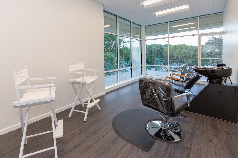 Cirque Salon Studios
