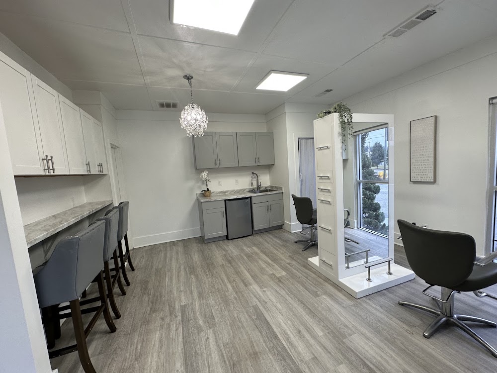 Ideal Salon Studio Suites