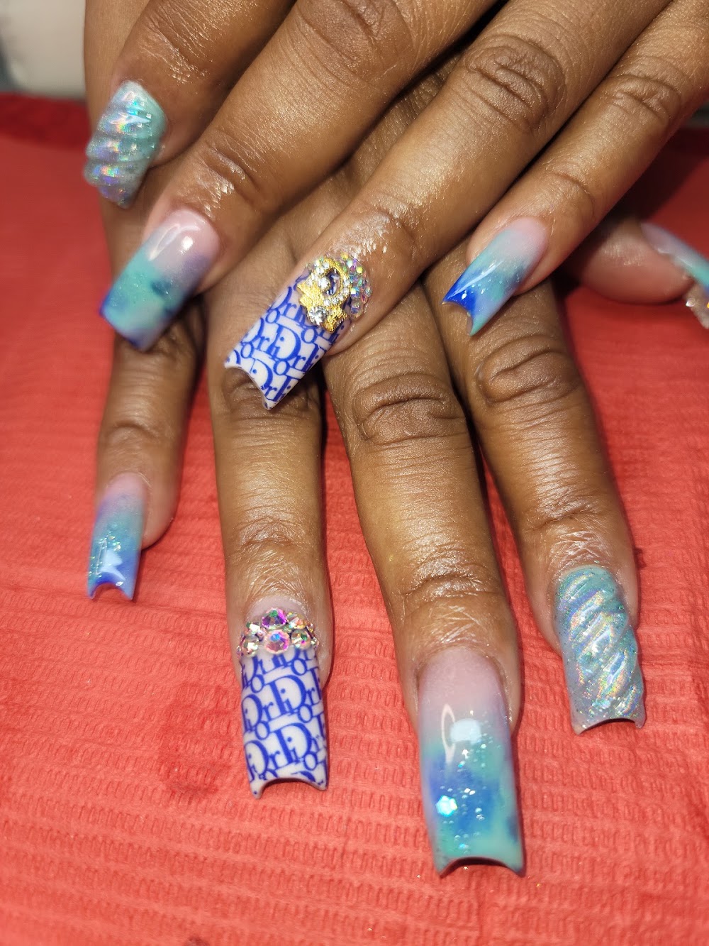 Paradise Salon & Spa Suites