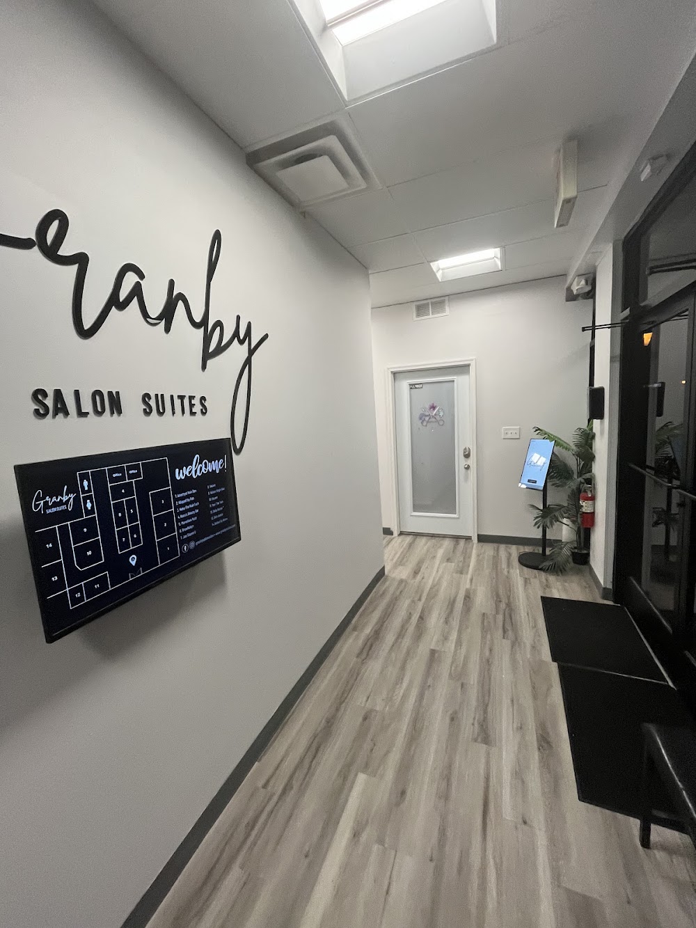 Granby Salon Suites