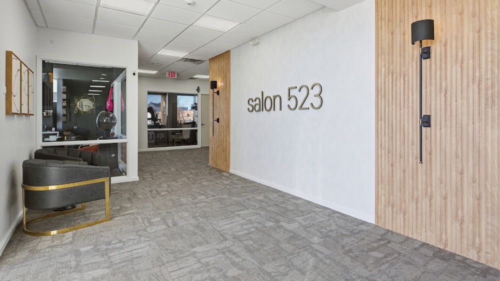 Salon 523