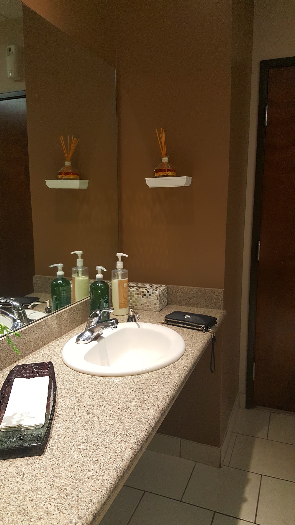 Premier Salon Suites