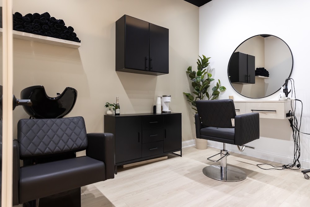 Rinata Salon Suites