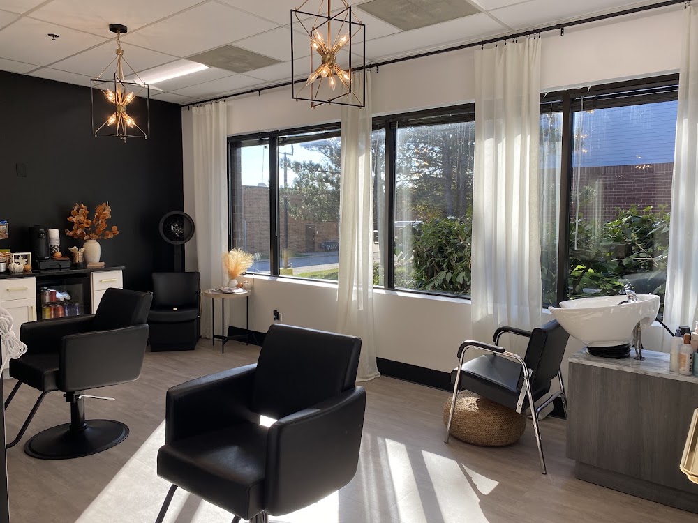 Studio Max Salon Suites