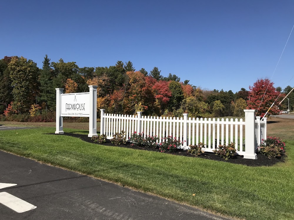 Farmhouse Salon Suites