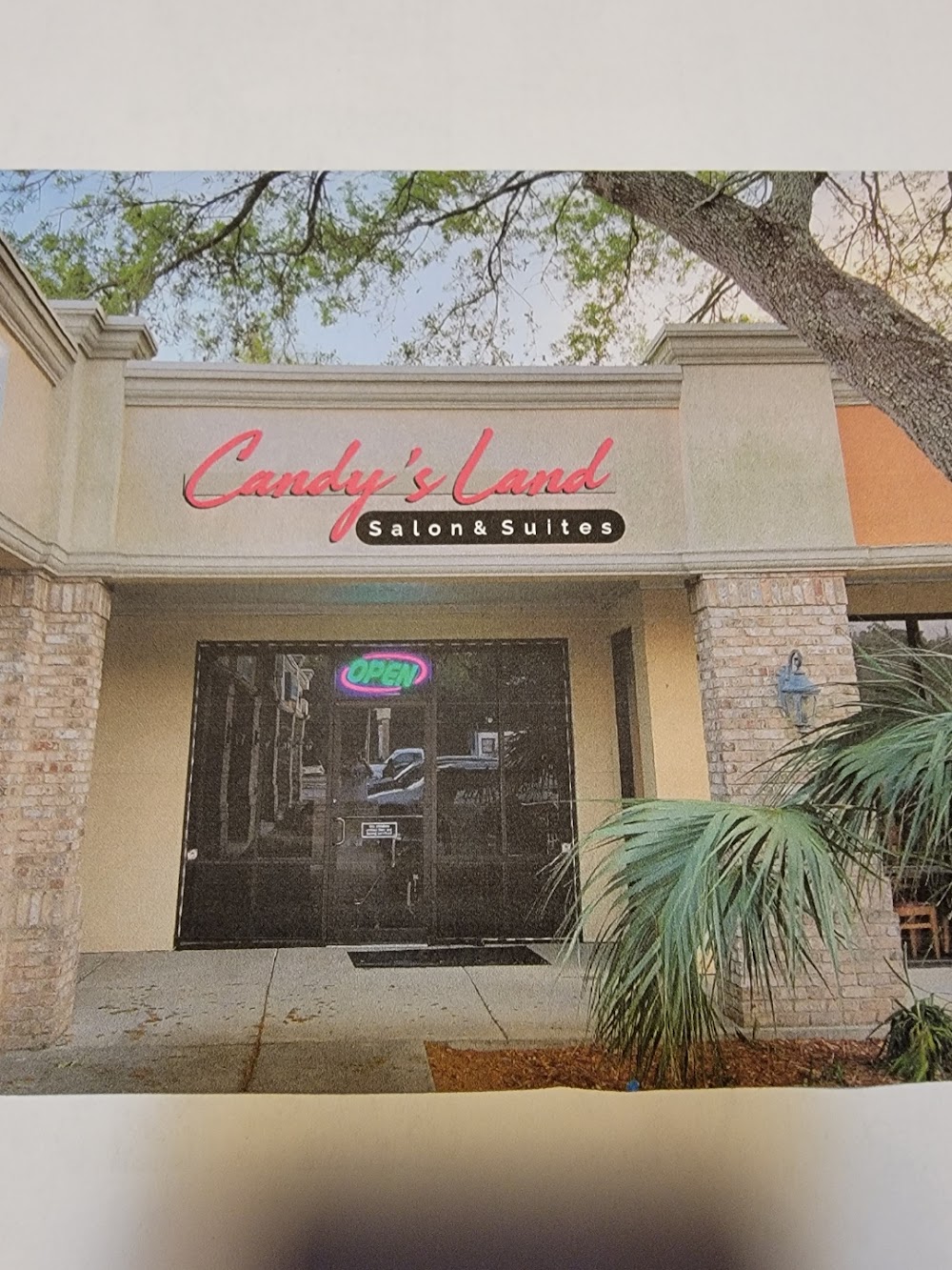 Candy’s Land Salon & Suites
