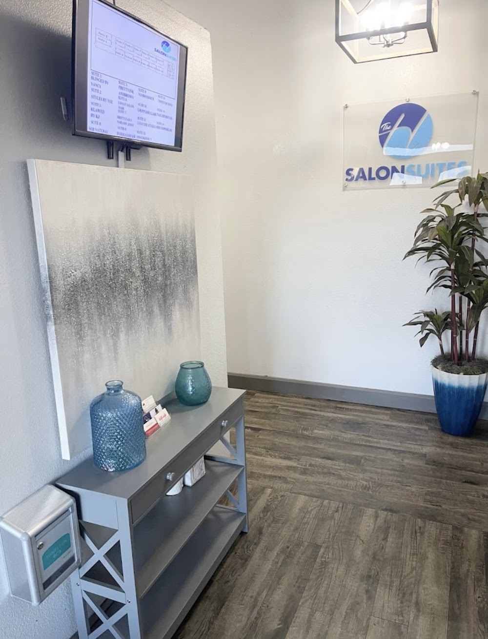 The H Salon Suites