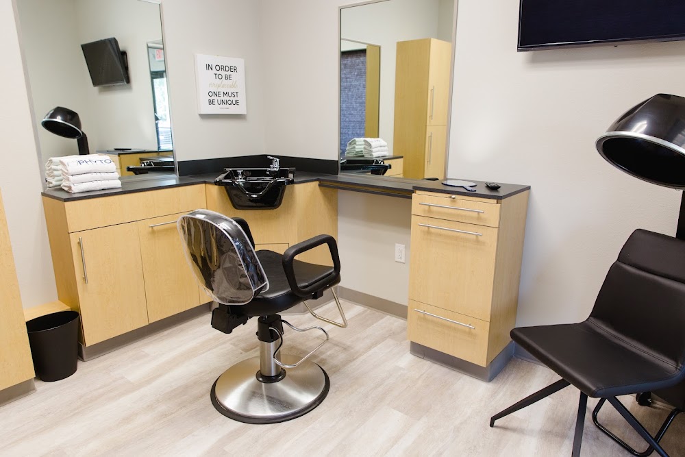 Astoria Salon Associates