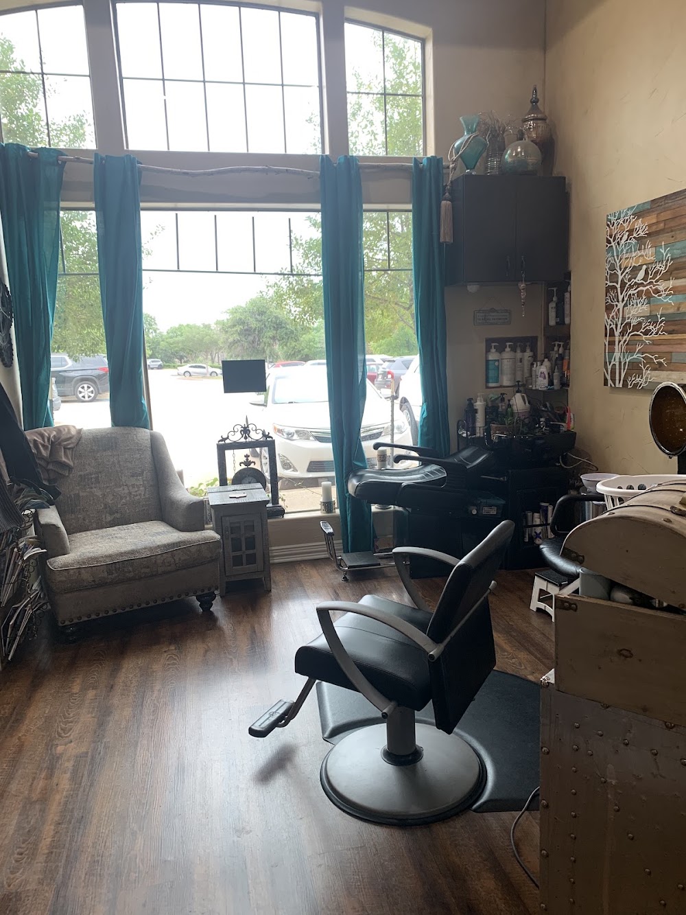 Creative Edge Salon