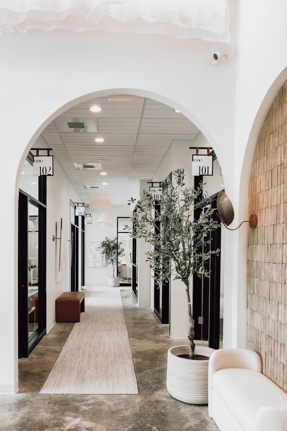 Reed + Willow Salon Studios