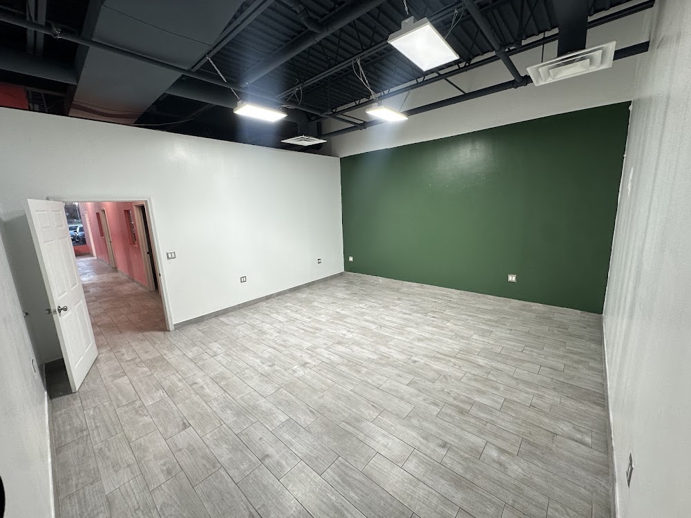 Grammy Salon Suites