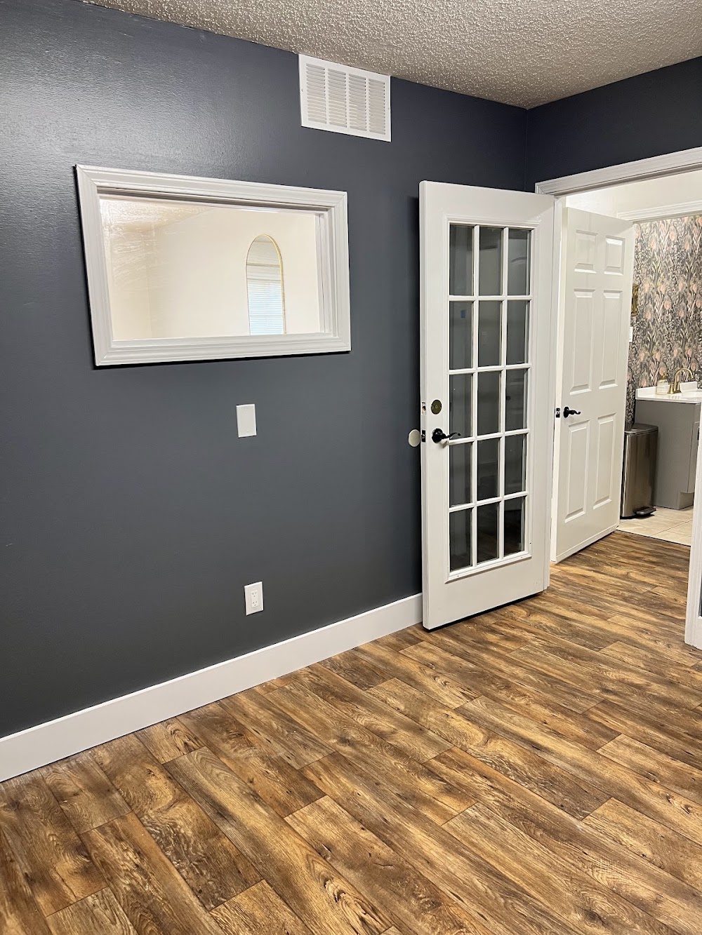Starlight Beauty Suites