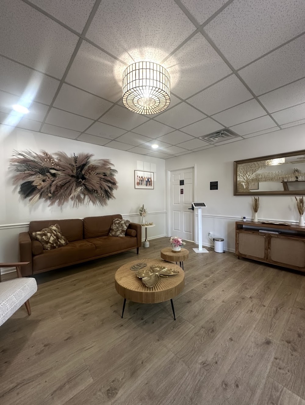 Neely Salon Suites
