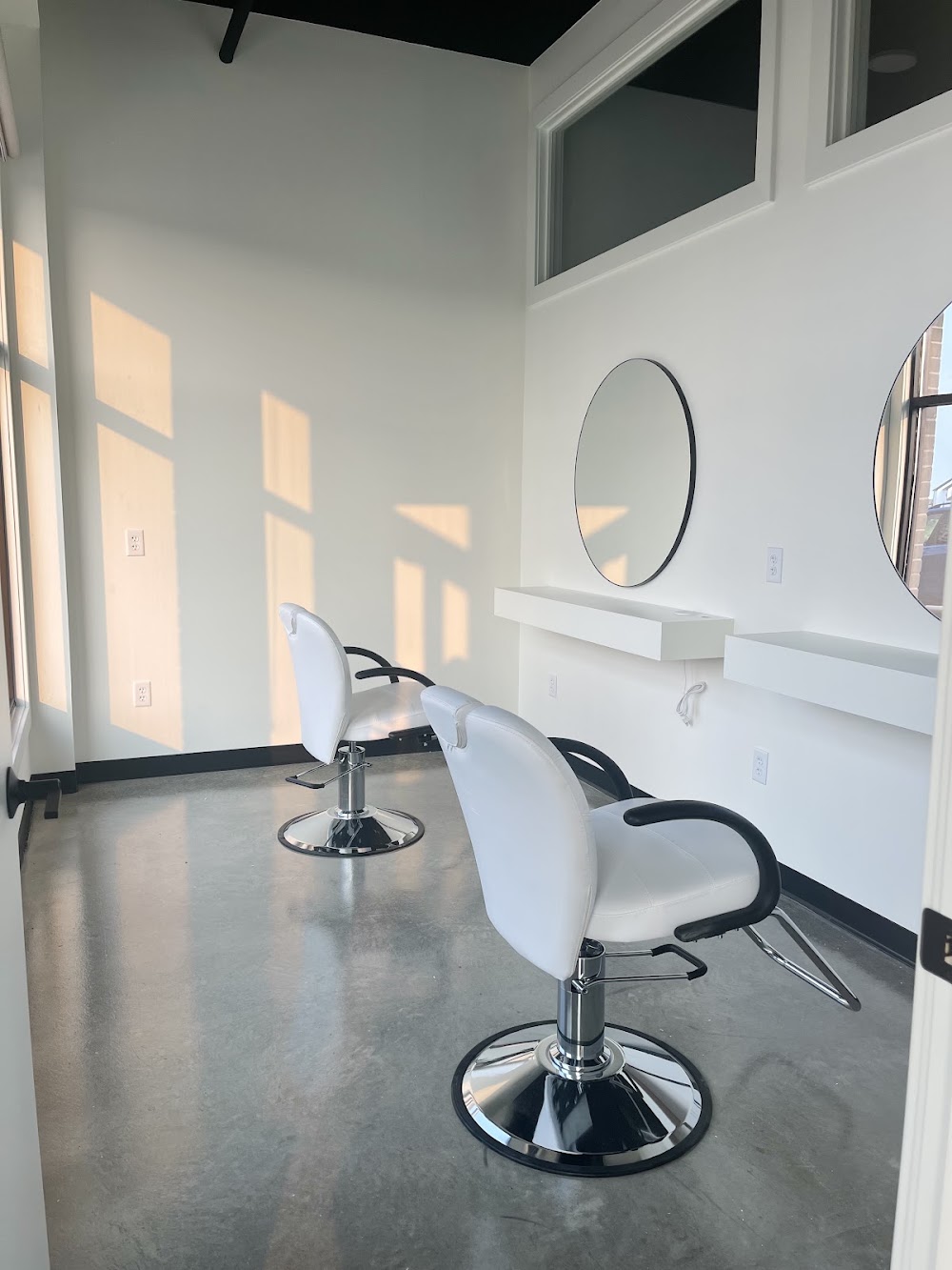Aster Salon