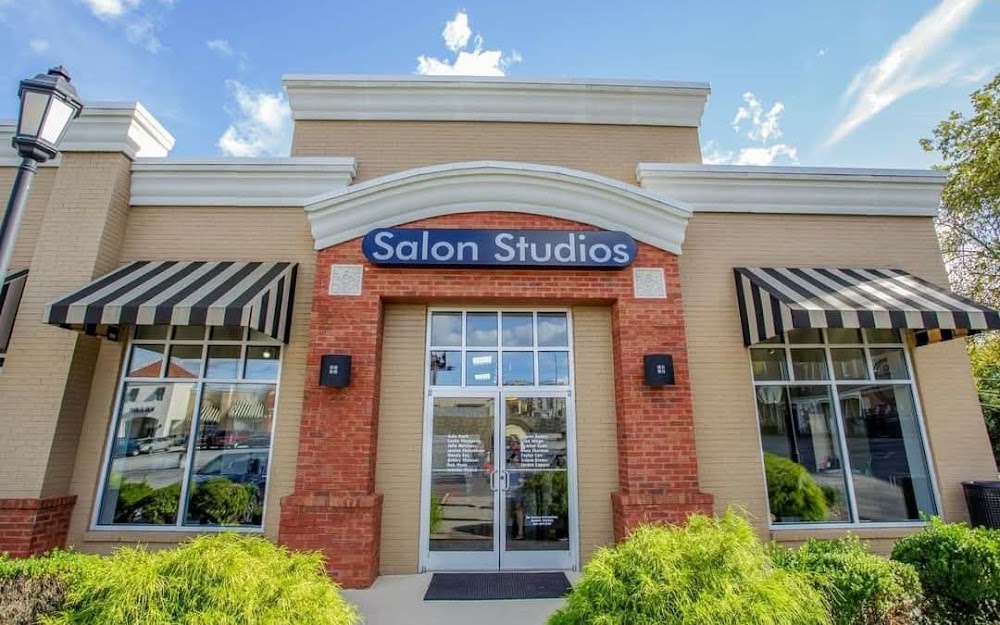 Salon Studios Montvue Place
