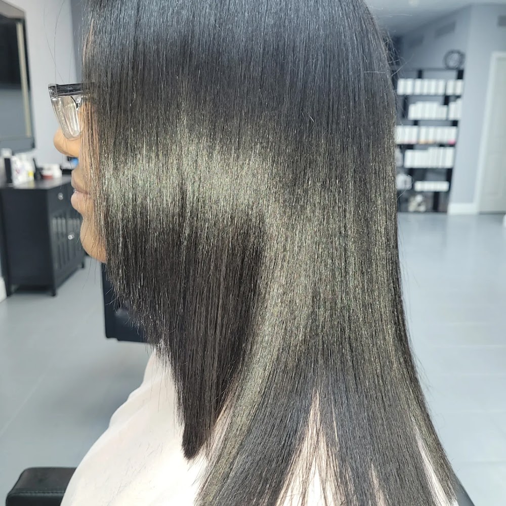 The Luxury Suite Salon & Spa